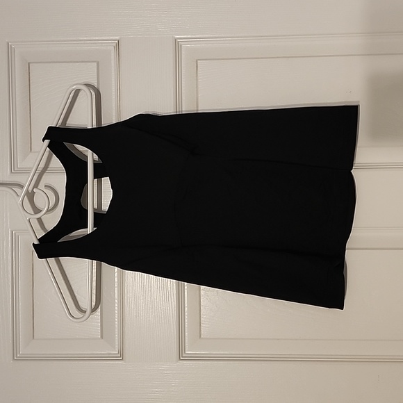 Lululemon Black Yoga Top Mesh Back Size 6 - Picture 1 of 4